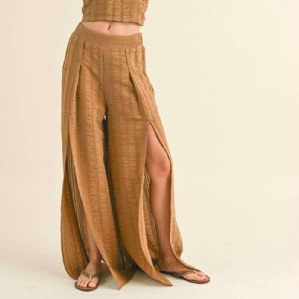 Textured Split-Leg Wide Leg Pants — Camel Brown